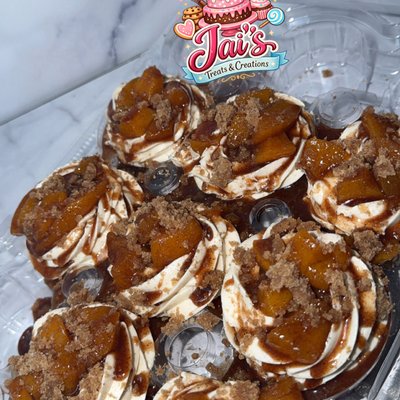 Peach Cobbler Cupcakes  12ct