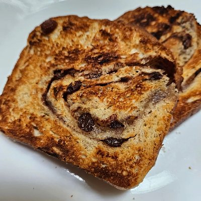 Soft Cinnamon Raisin Swirl Sandwich Loaf