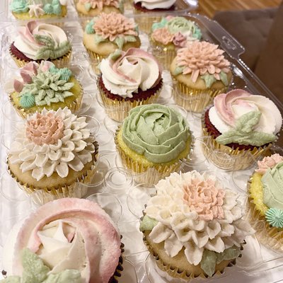 Cupcakes-Detailed Floral/Succulent design-Standard Size 