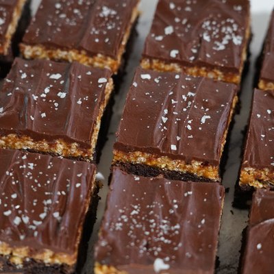 Caramel Crunch Brownies