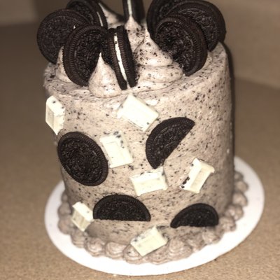 Cookies N Cream Cake 