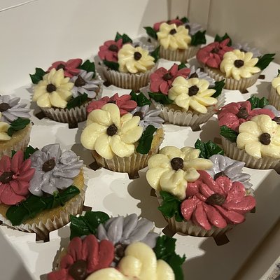Floral Cupcakes