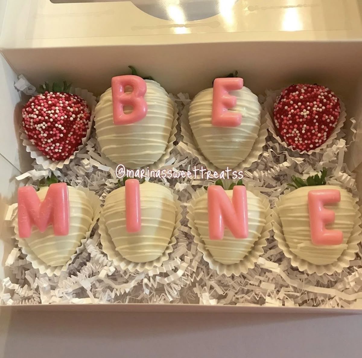 8 count chocolate strawberries (choice 1)
