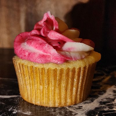 Lemon And Blueberry Cupcake