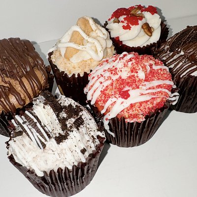 Gourmet Cupcakes-2 Count 