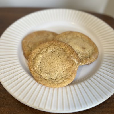 Cheesecake Stuffed Snickerdoodle Cookies 