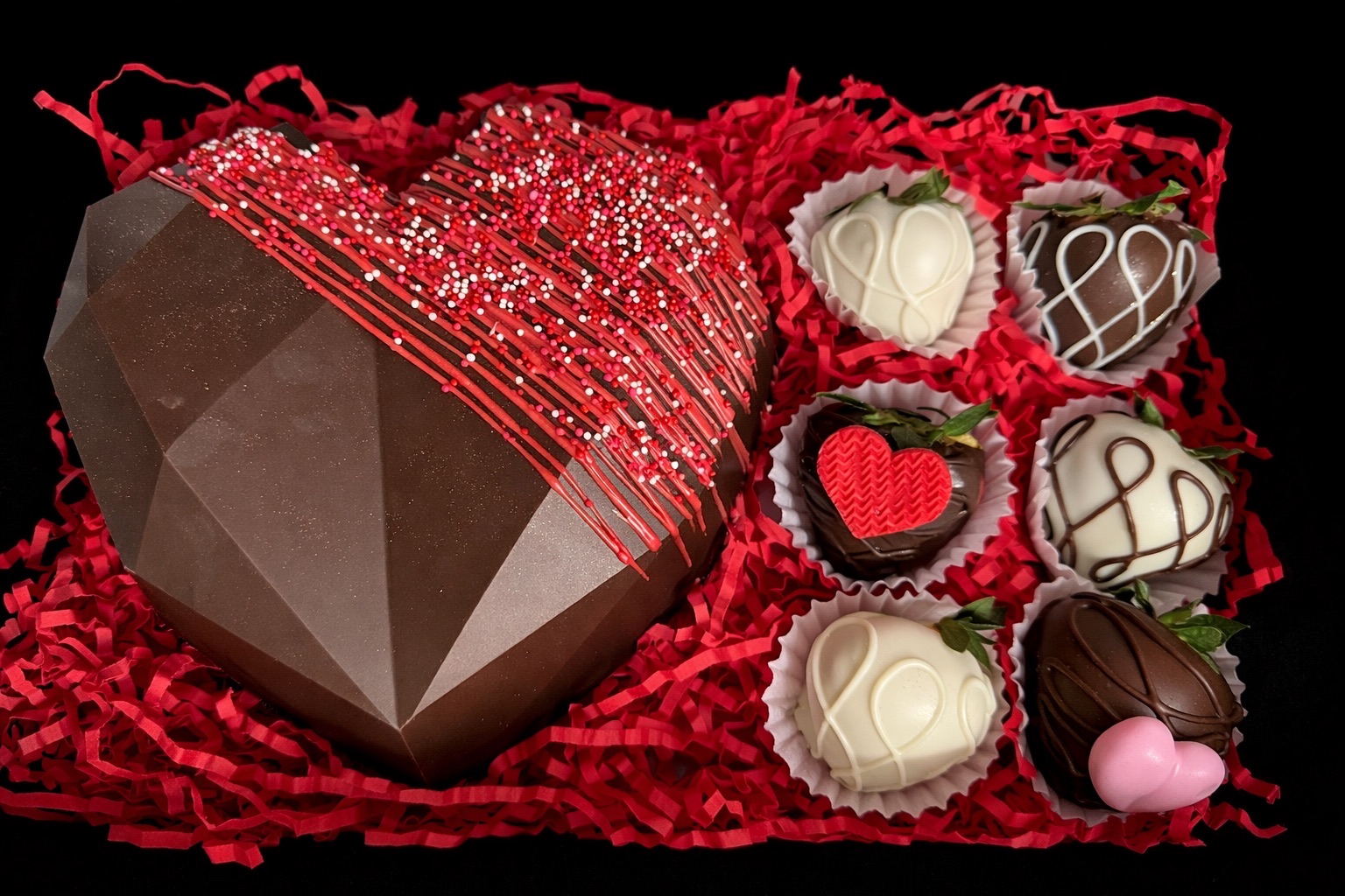 Breakable Heart With 6 Treats