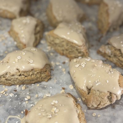 Maple Oatmeal Sourdough Scones 8ct