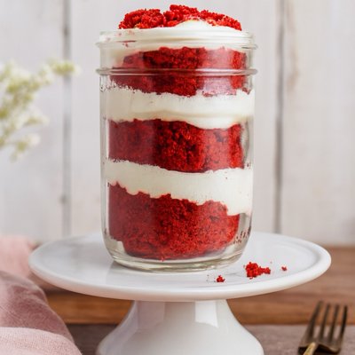 Custom Cake Jars