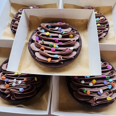 Chocolate Fudge Cookie With Chocolate Buttercream Frosting