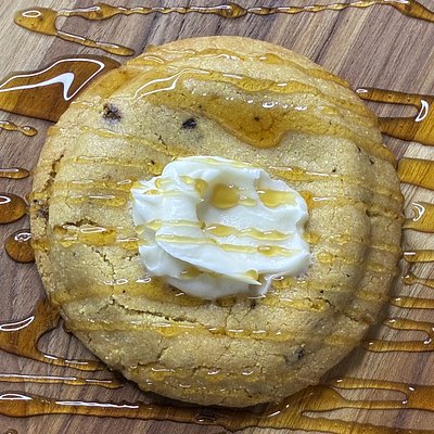 Sunday Super 🍯 (Cornbread Cookie)
