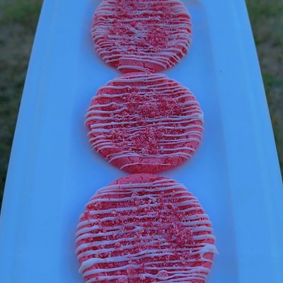 Strawberry Crunch Cookies