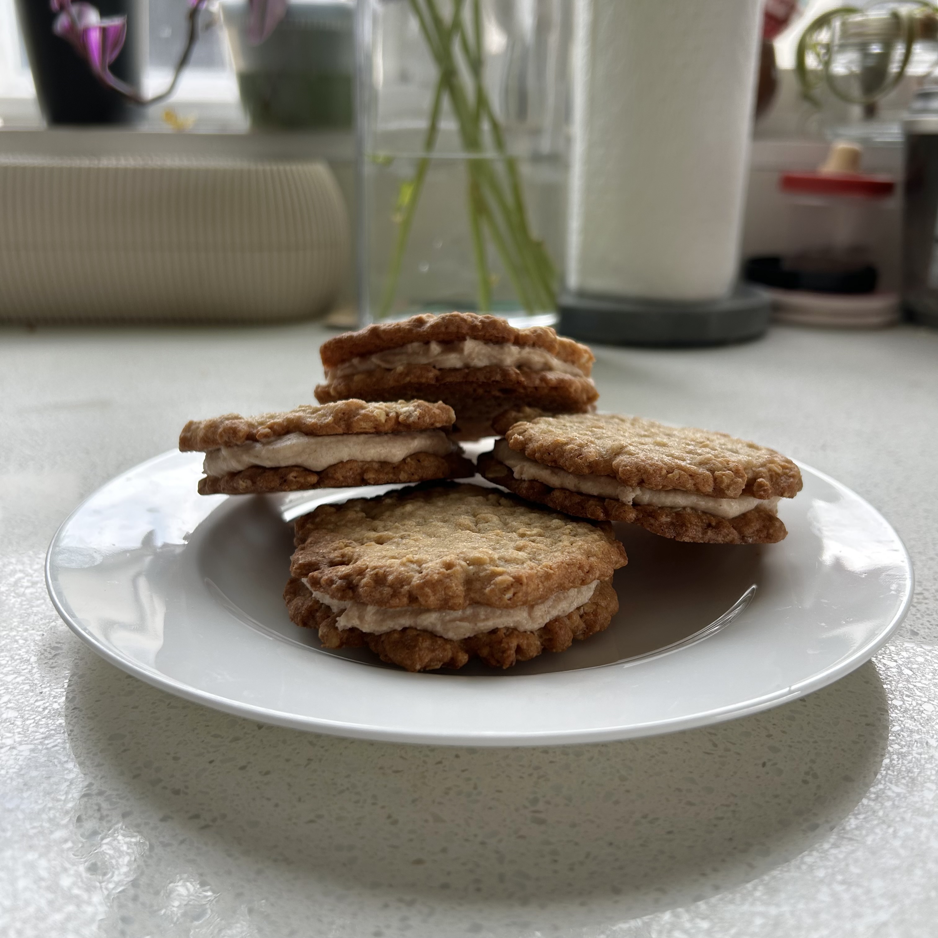Oatmeal Cinnamon Sandwich Cookies 