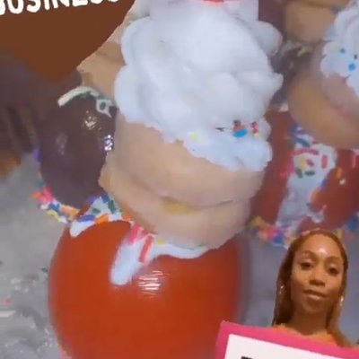 1 Dozen Candy Apples