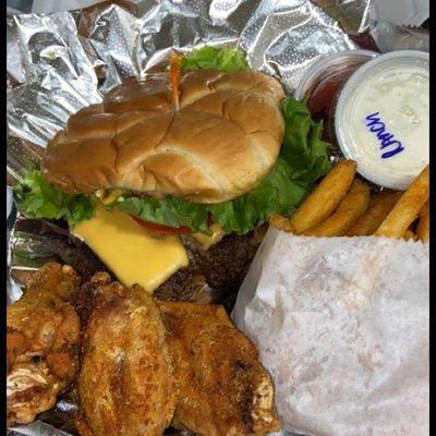 Trio Cheeseburger Meal🔥🍔🍗🍟