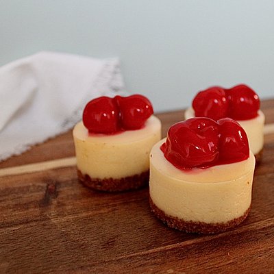 Mini Cheesecakes (Cherry) 