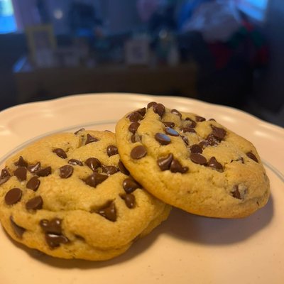 Chocolate Chip Cookies (12)