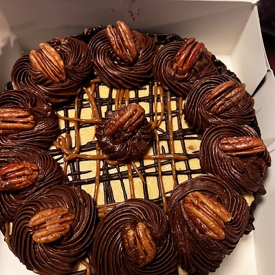 8 Inch Turtle cheesecake 
