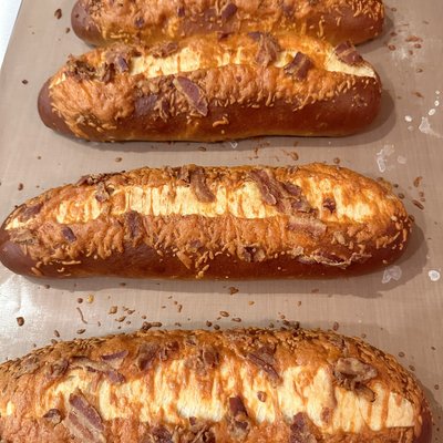 Bacon Cheddar Pretzel Bread 