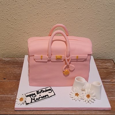 Sculpted Cake & Specialty Cake