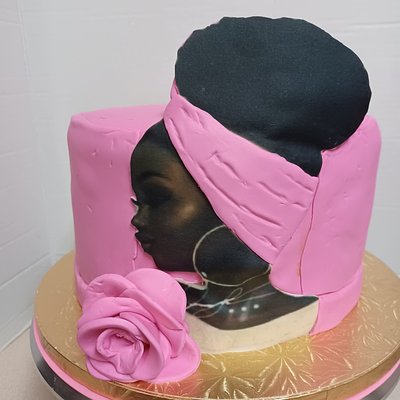Custom Cakes 8 Inch 3 Layers