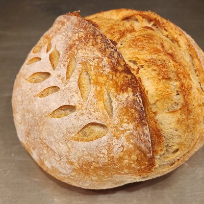 🌸🌿 The Crooked Tree BUNDLE — Classic Sourdough + 6 Bagels + 3 Cookies + 1 Cinnamon Roll ($34 Value - Save $3)