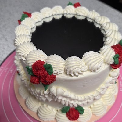 Floral Selfie Cake (6"2 Layer) 