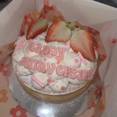 Japanese Cheesecake W/ Strawberries & Whipped Cream 