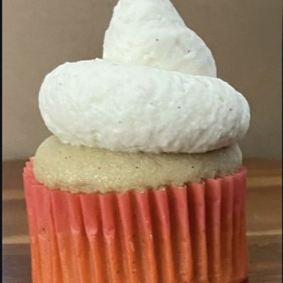 6 Mini Vanilla Cupcakes