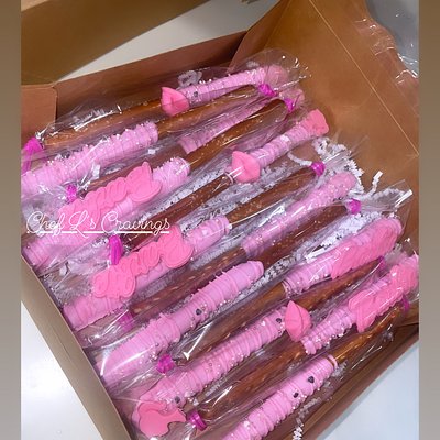 Chocolate Dipped Pretzel Rods