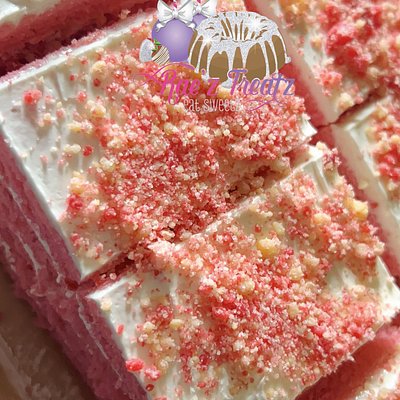 Strawberry Crunch Cake