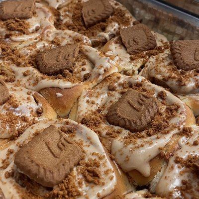 Biscoff Cinnamon Roll 🤎