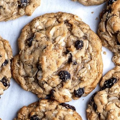 Jumbo Oatmeal Rasin Cookies 1 Dozen