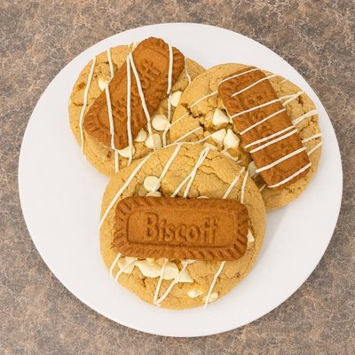 Biscoff Stuffed Cookie