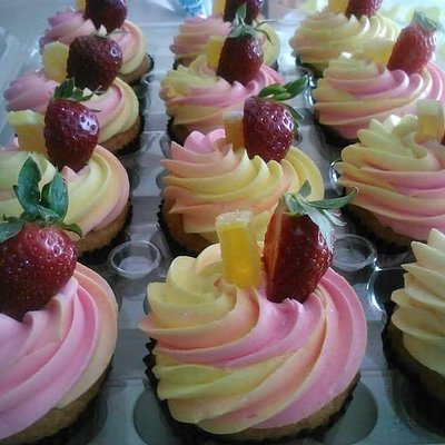 6ct Speciality Cupcakes (Only If Purchased With Cake Orders)