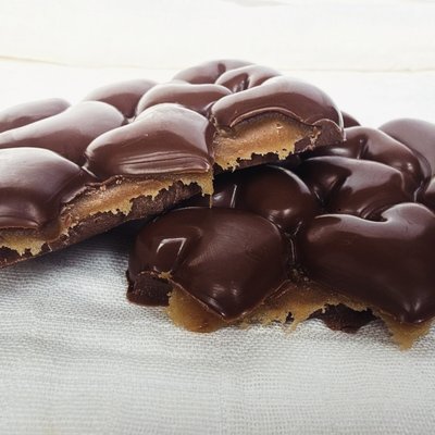 Chocolate Praline Bar | Gooey Biscoff 