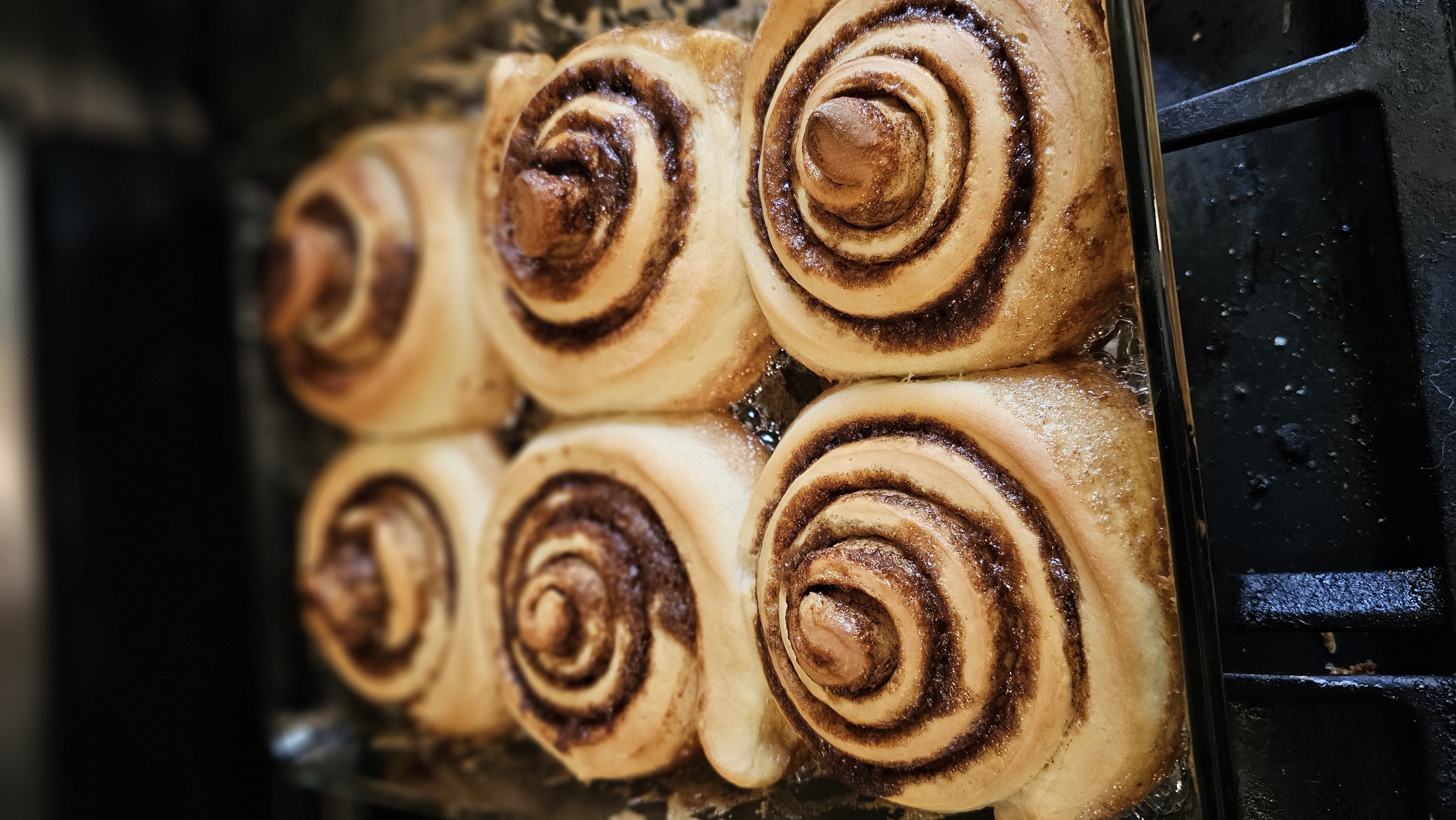 Cinnamon Rolls 