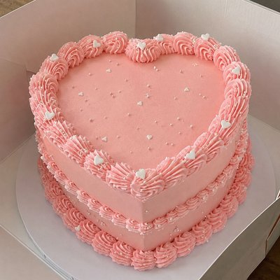 8 Inch, 2 Layer Heart Cake