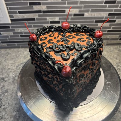 8 Inch Heart Cake
