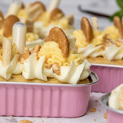 Banana Pudding Infused Mini Cake