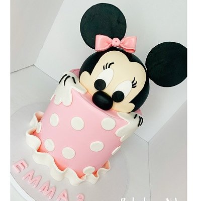 All Fondant 6” Minnie Mouse Cake 