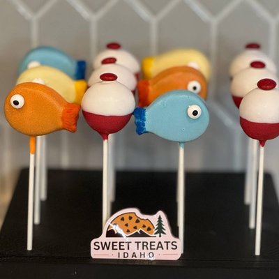 Vanilla Cake Pops (6)