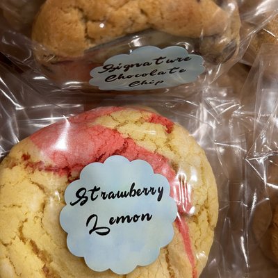 Strawberry Lemon Cookie
