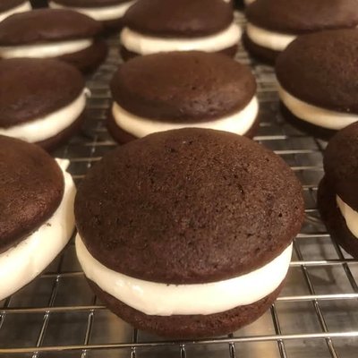 Chocolate Whoopie Pie With Marshmallow Cream