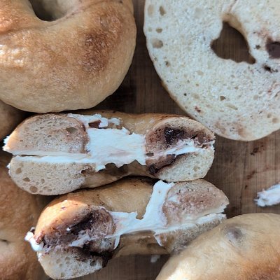 Sourdough Bagels: Chocolate Chip - Half Dozen 