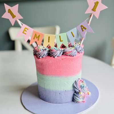 Short Celebration Cakes