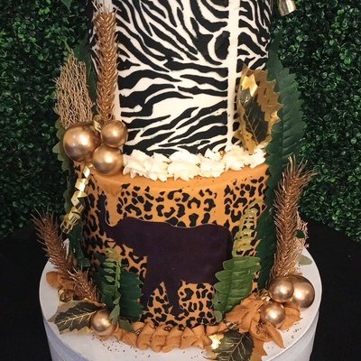 Custom Tiered Cake (6 inch + 8 inch) 