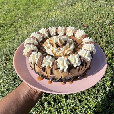 Snickers🍫🤎Cheesecake - Small 7” 
