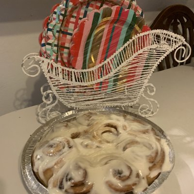 Cinnamon Rolls - 1 Round 7-8 Inch Pan Cinnamon Rolls