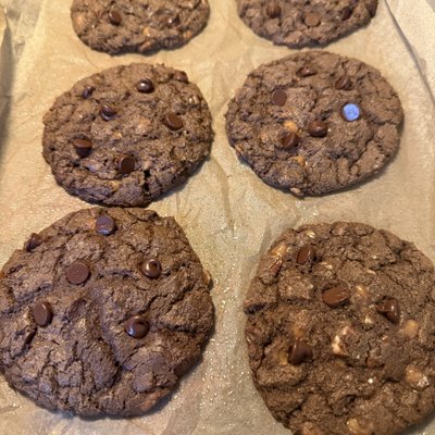Six Turtle Cookies - Chocolate, Caramel, And Pecans